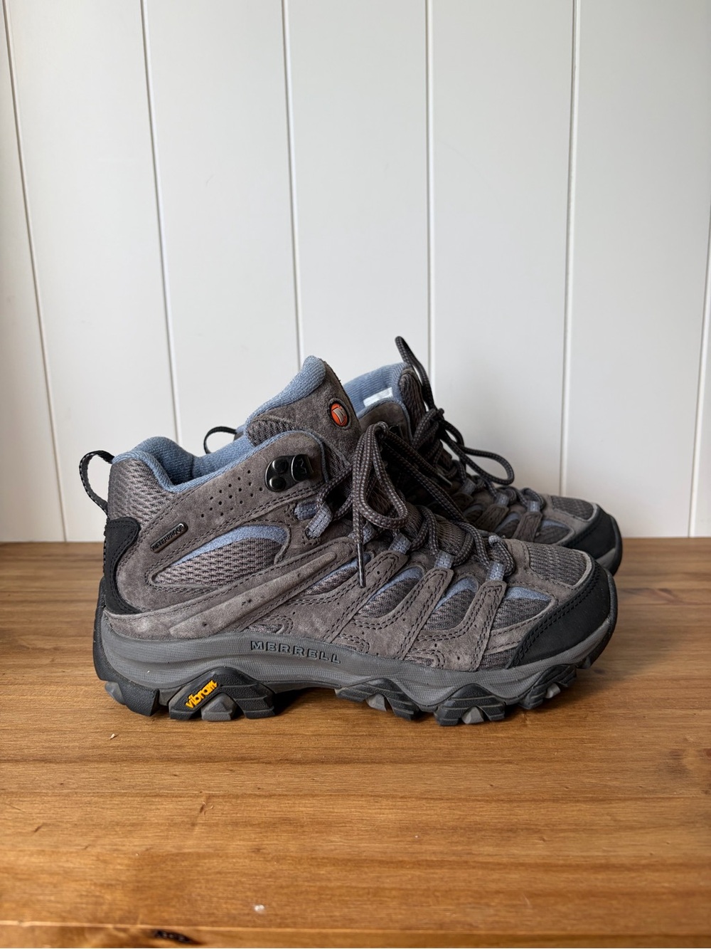 Merrell Moab 3 Mid Waterproof Gray Hiking Boots Durable Trail Mid-Height Sz 7.5